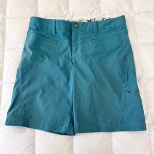 Athleta Teal 9”  Shorts size 6